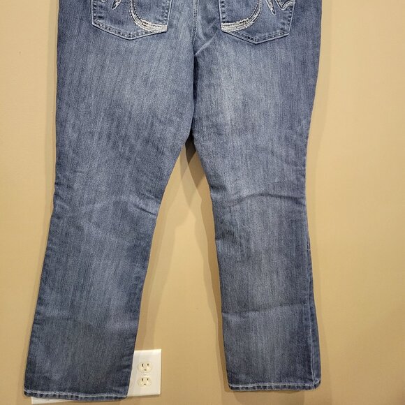 VERY NICE Maurice's jeans size 14W Long - Picture 3 of 9